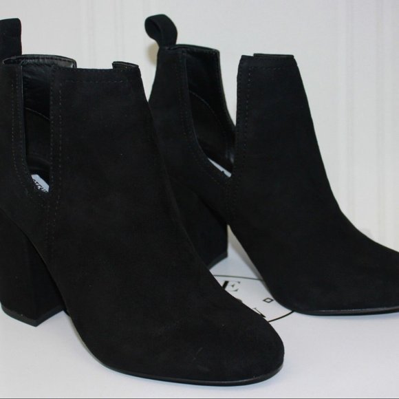 Steve Madden Nayna Cut Out Ankle Booties Black Size 6.5 - Picture 3 of 5